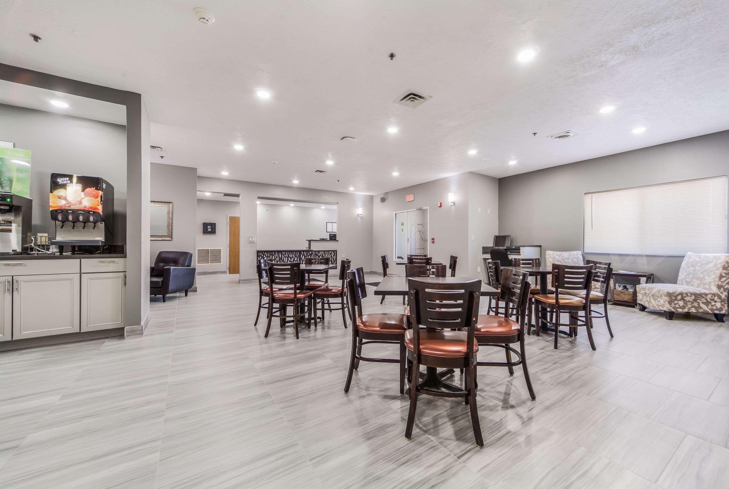 Quality Inn & Suites West Omaha - Ne Linclon Luaran gambar