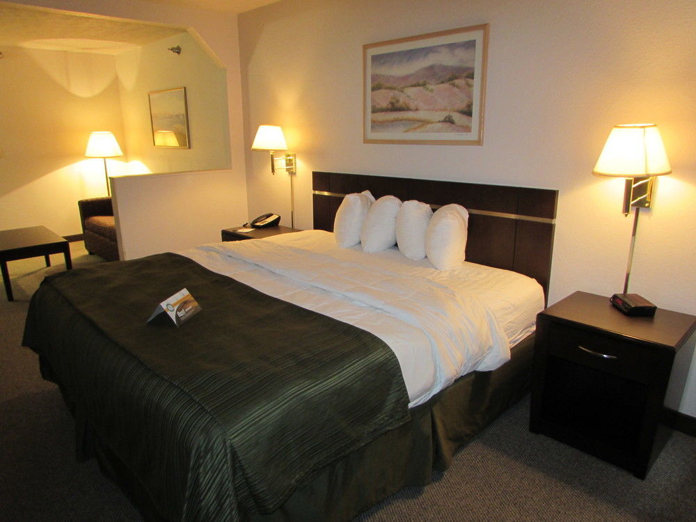 Quality Inn & Suites West Omaha - Ne Linclon Luaran gambar