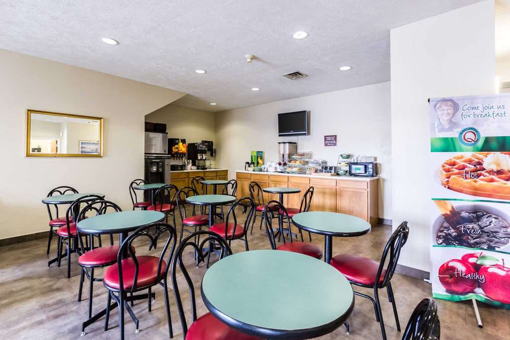 Quality Inn & Suites West Omaha - Ne Linclon Restoran gambar